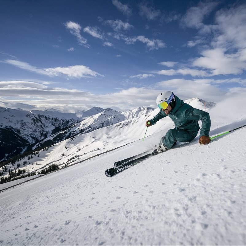 Skifahren in den Alpen - Bergen